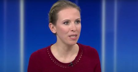 Nenas Demokratie-Nachhilfe