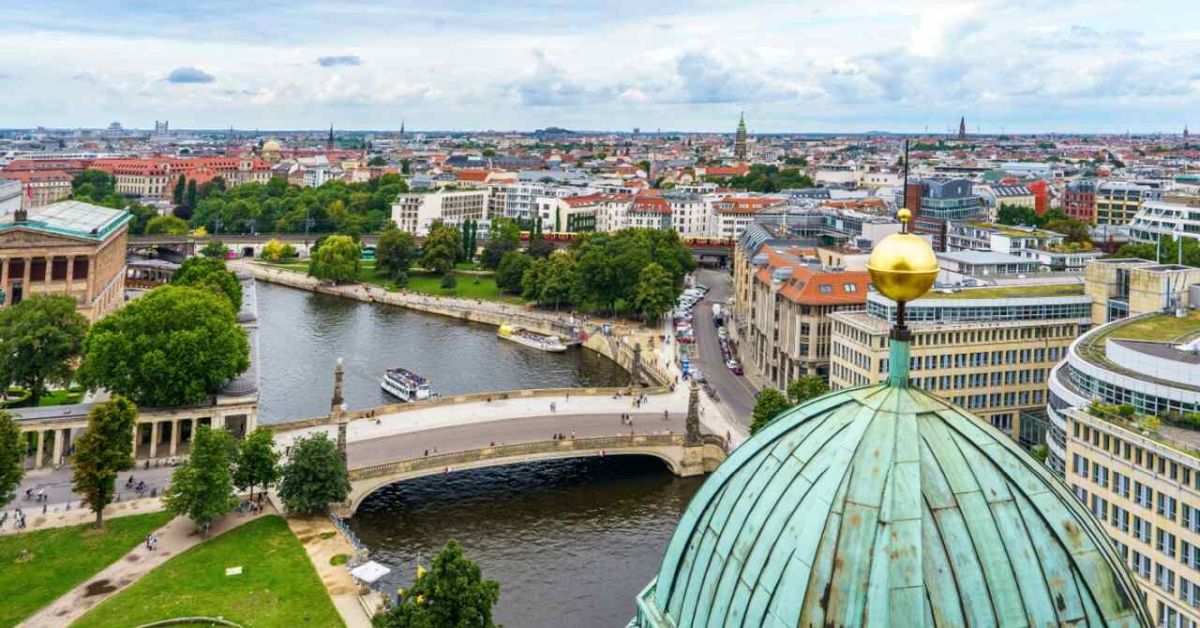 Berlin, Bäume, Bürokratie