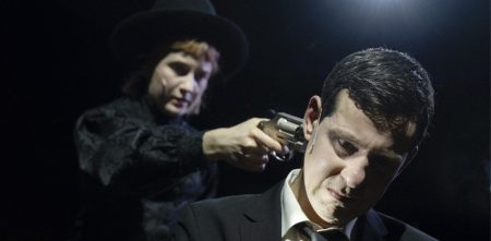 Halt die Fresse! – Antifas stürmen Bühne