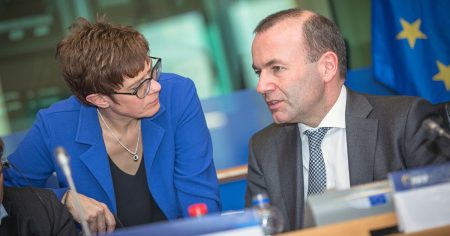 Manfred Weber, der Brandmauerheld