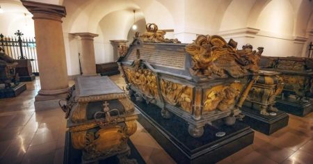 Alte Gruft in neuem Glanz