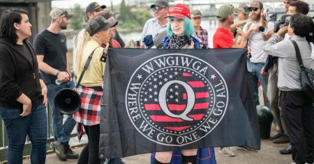 Enthüllung! QAnon von Epstein erfunden?