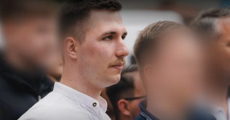 Angeschossen, eingesperrt, vor Gericht