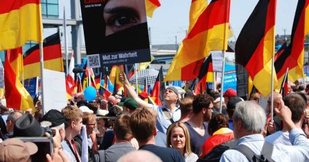 10.000 Teilnehmer? Anti-Merz-Demo in Plauen am 8.8.