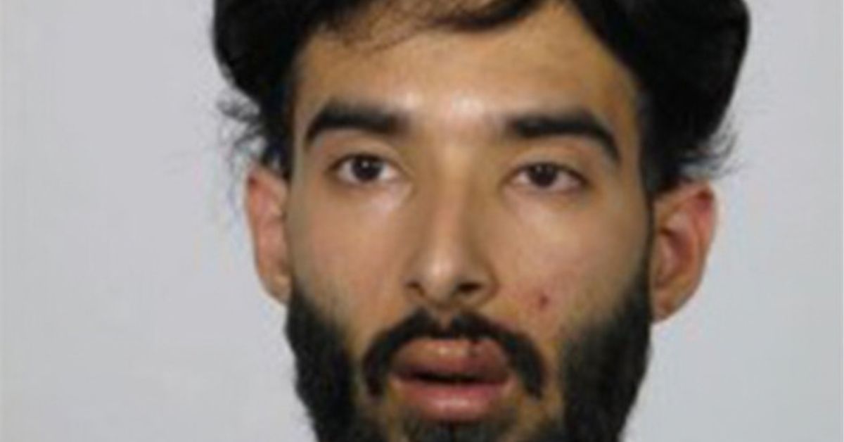 Messer-Afghane läuft bei Spaziergang davon