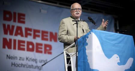 CSU-Urgestein wirbt in Moskau für Entspannung